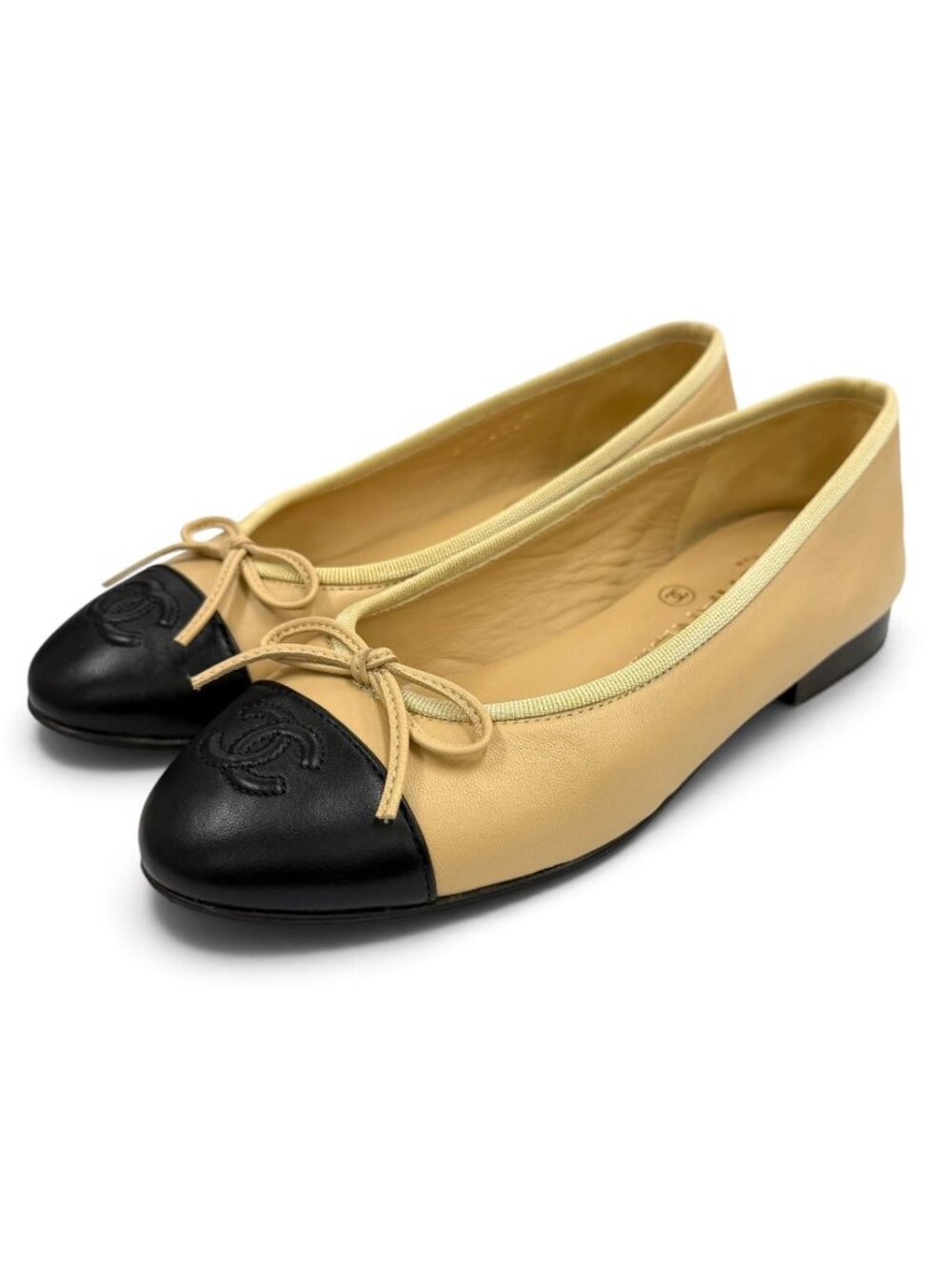 Chanel Ballerina CC Logo Embroidery Leather Flat Pumps Beige Black